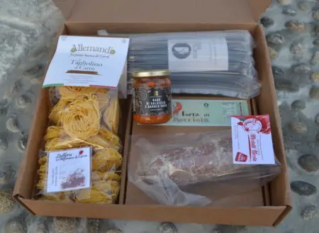 Carru' Box - Tasting pack of 7 typical Piedmont products 1 Carru' Box