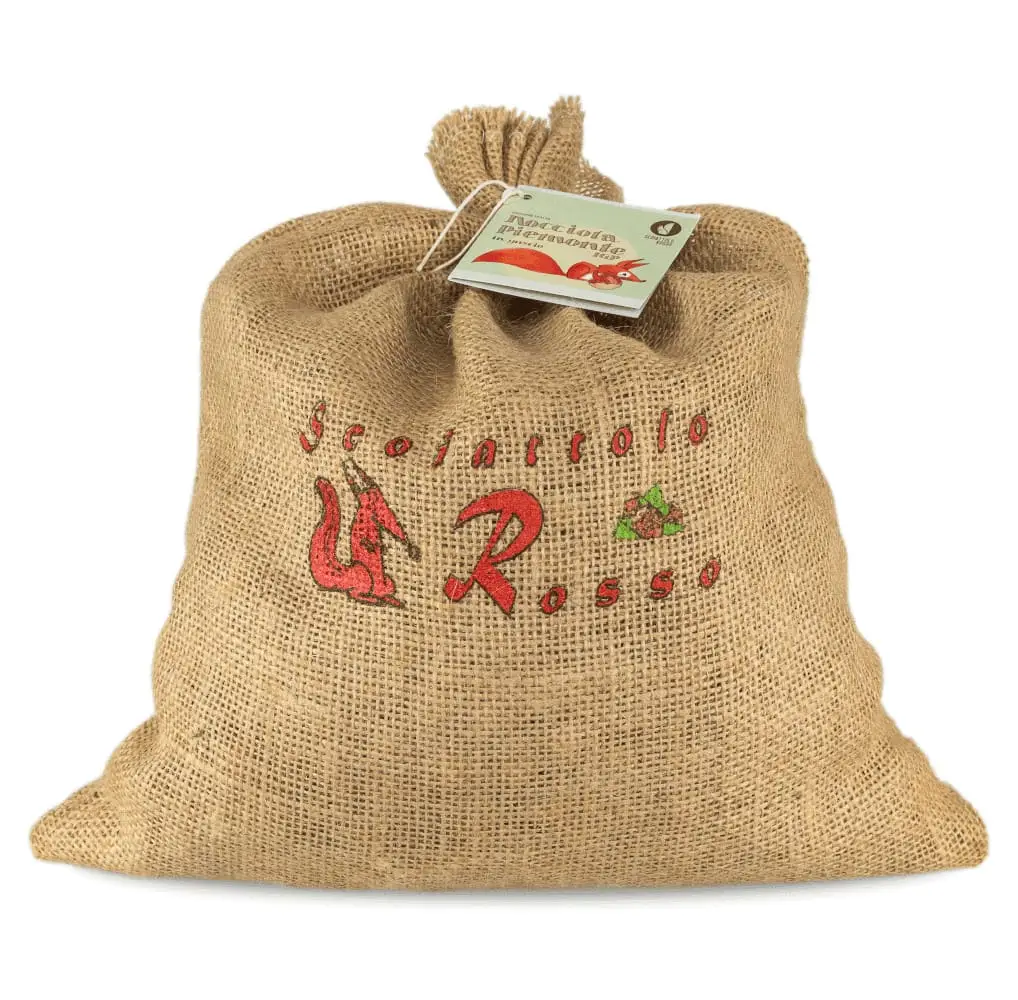 Piedmont pgi hazelnts with shell juta bag